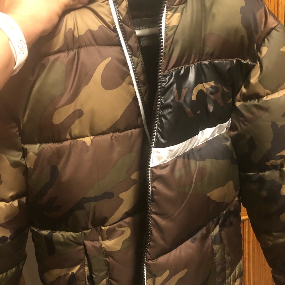 Used only once excellent just like new.